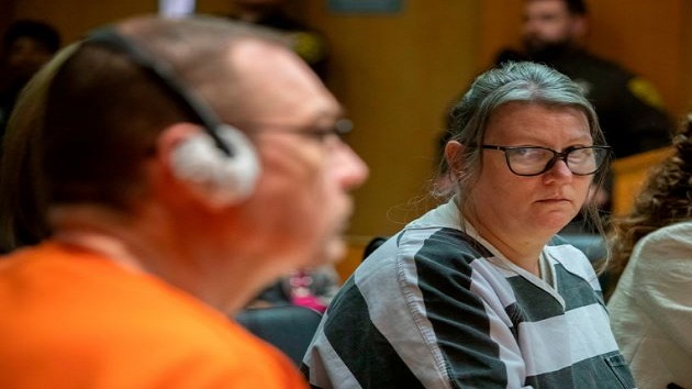 Parents of Michigan school shooter receive historic sentences of 10 to 15 years – Connect FM | Local News Radio - Vimarsana News