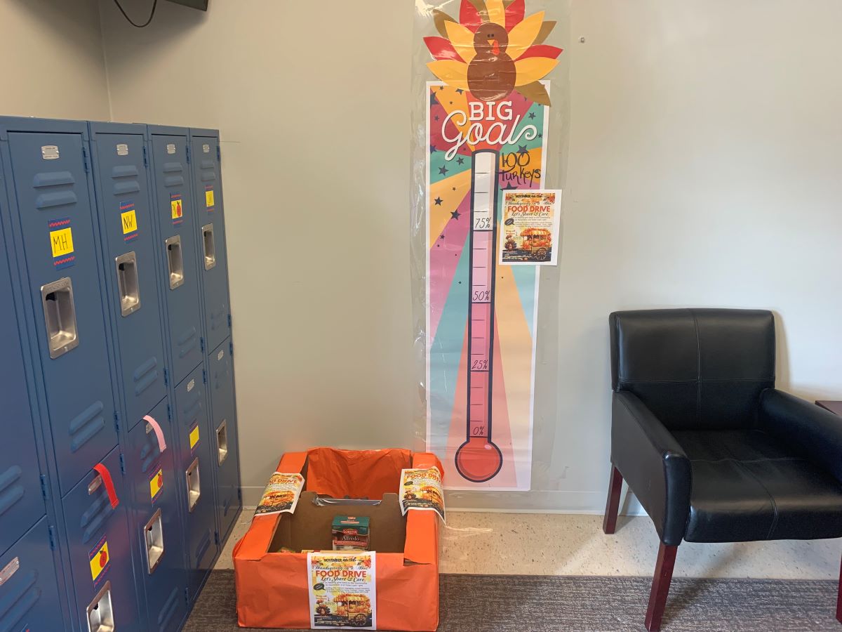 Thanksgiving Donation Drive and Giveaway