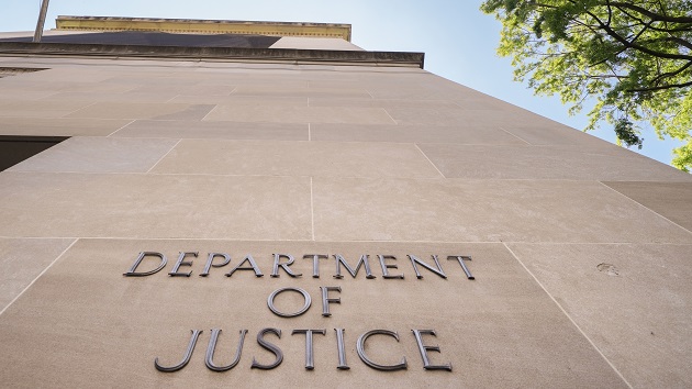 2 Chinese nationals charged with smuggling potential agroterrorism fungus into US: DOJ