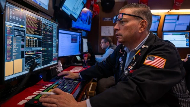 Stocks tumble after Trump unveils sweeping new tariffs