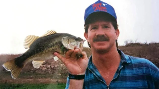 Foot remains found on Utah lake belong to man missing since 1997: Officials