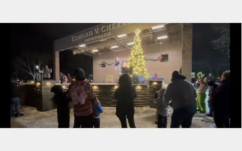 DuBois Brightens the Night