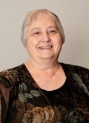 Cinda Lou (Henninger) Klebacha