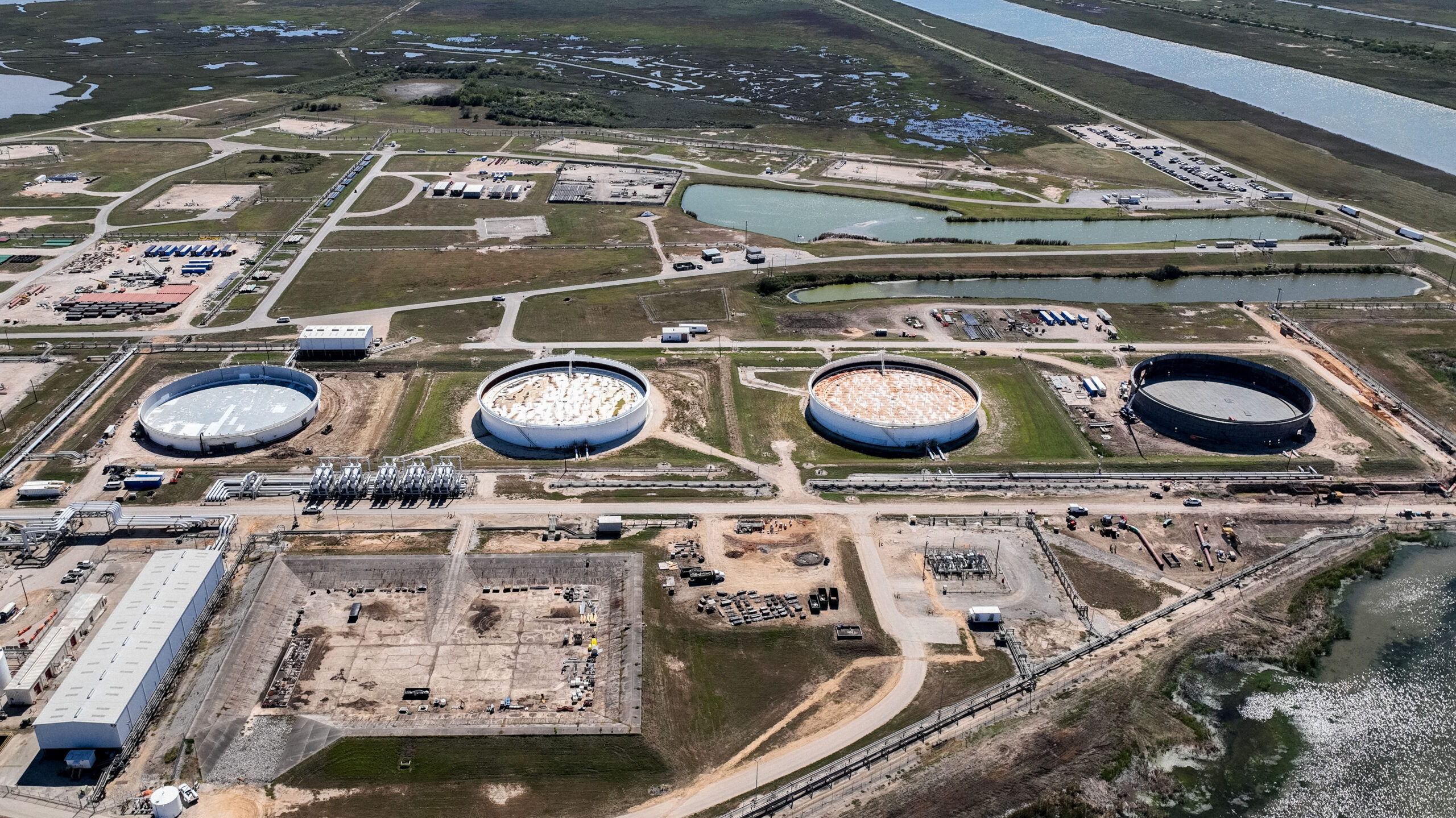US oil reserve hits 44-year-low amid Iran war, global energy shortage