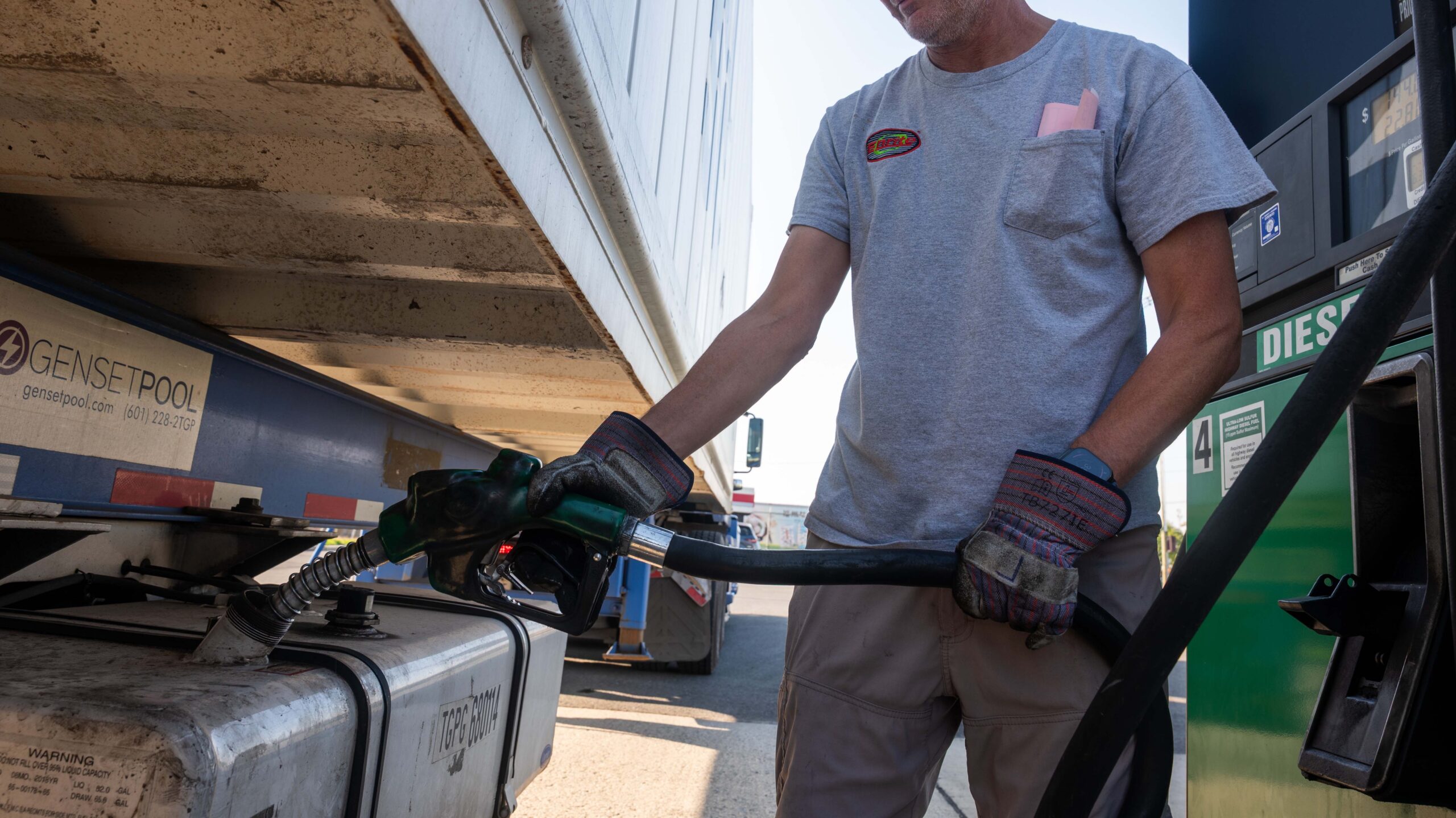 Consumer sentiment nears all-time low ahead of midterms